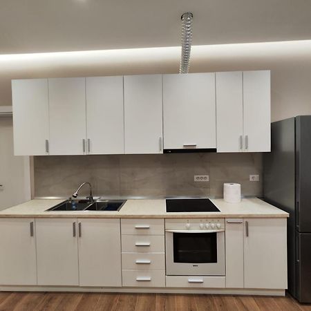 Pandora'S Box Apartament ティラナ エクステリア 写真